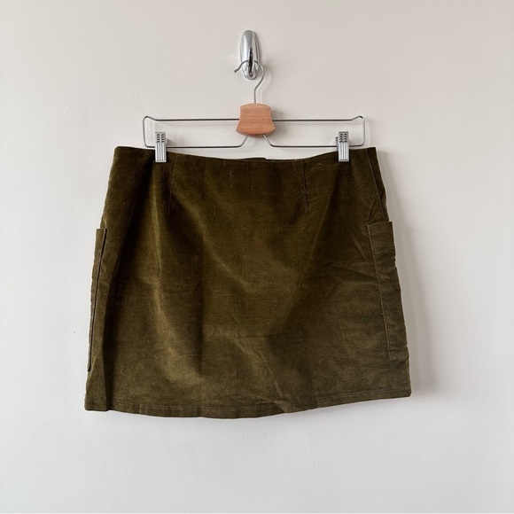 Urban Outfitters-BDG Double Pocket Velvet Button Front Mini Skirt (Size:Large) - Picture 7 of 10